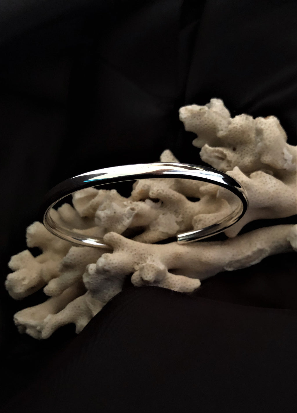 Unisex Solid Silver Bangle